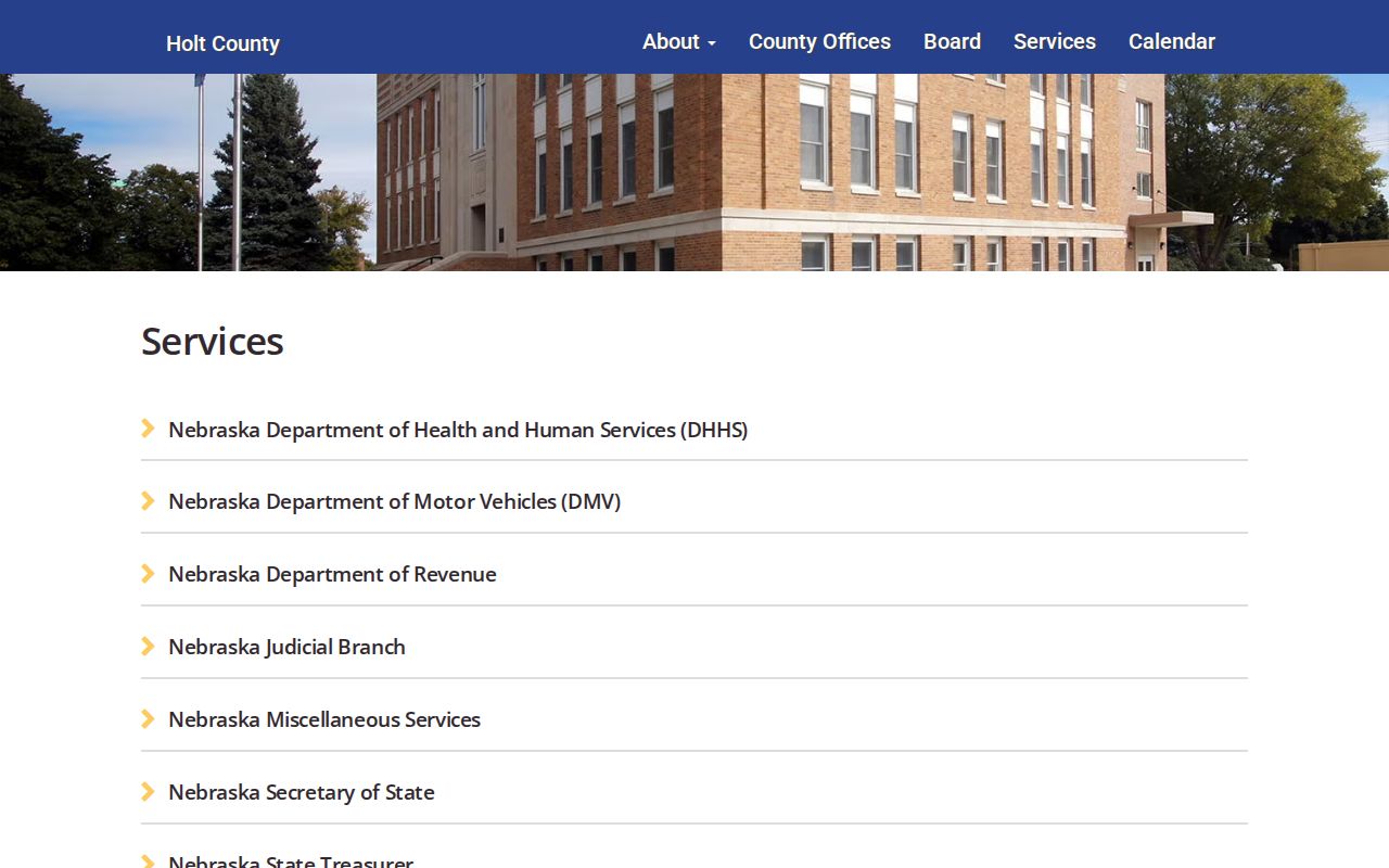 Holt County services page for arrest and court record routes
